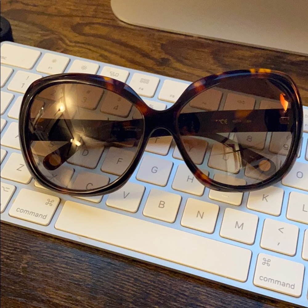 Henri Bendal sunglasses with case!